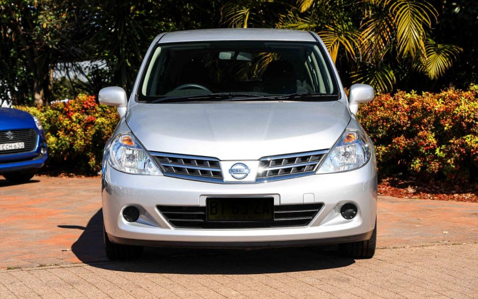 2012 NISSAN TIIDA ST