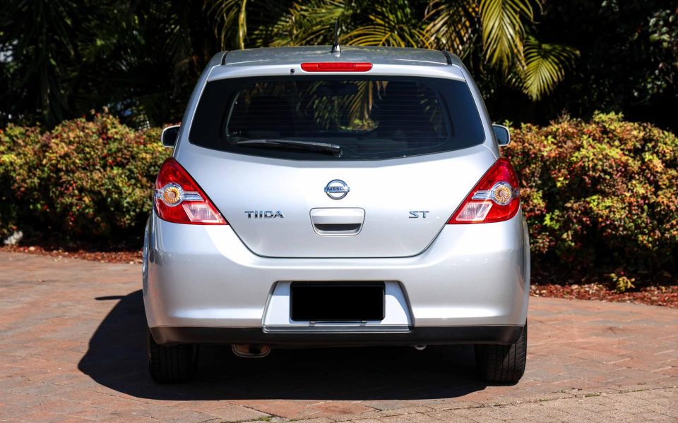 2012 NISSAN TIIDA ST