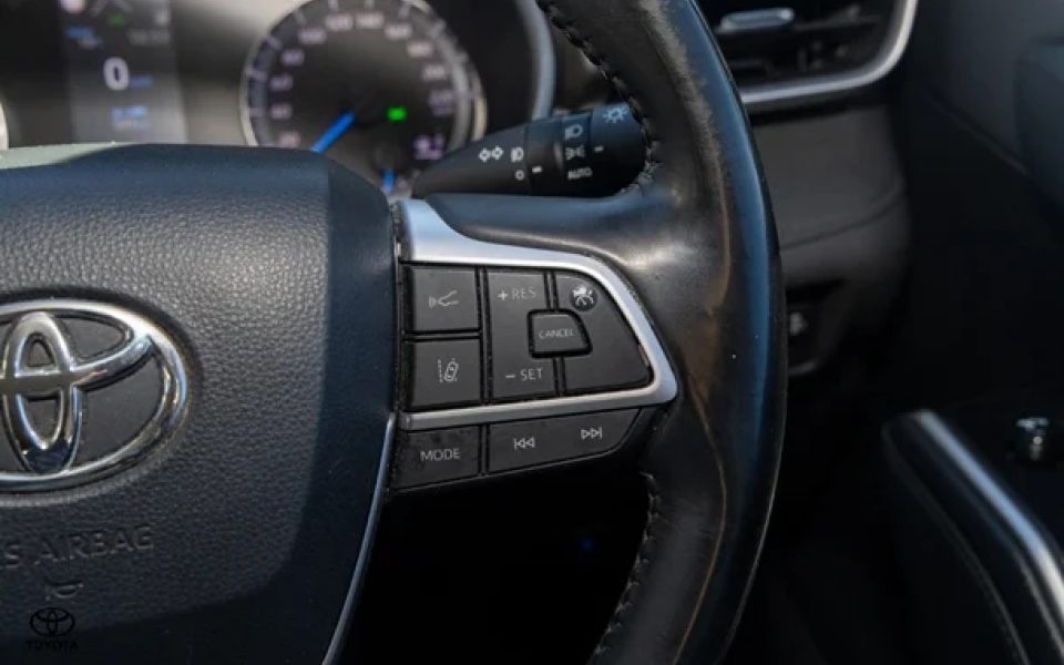 2022 Toyota Kluger GX
