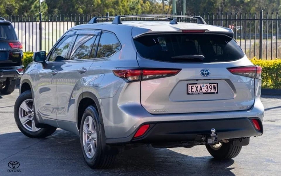 2022 Toyota Kluger GX