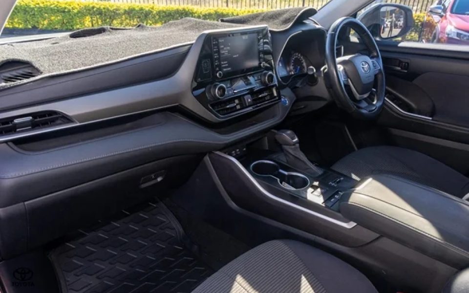 2022 Toyota Kluger GX