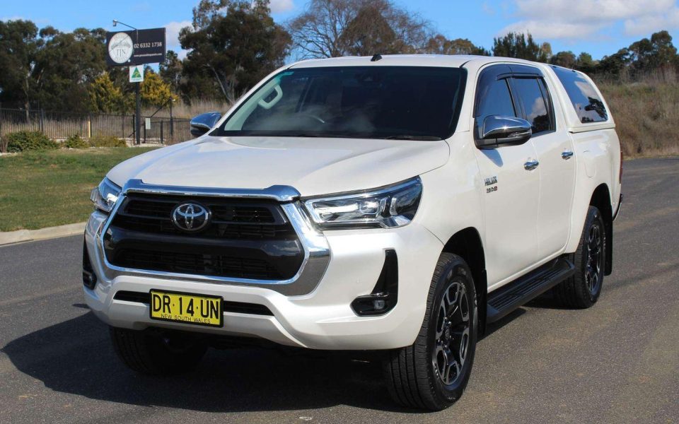 2020 Toyota Hilux SR5