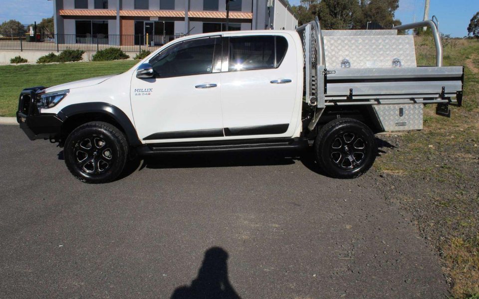2017 Toyota Hilux SR5