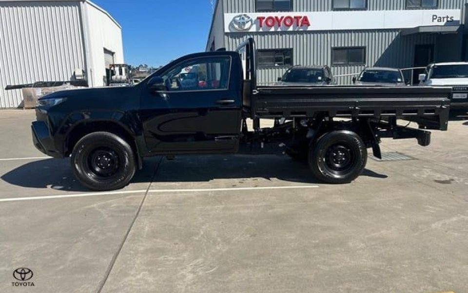 2025 Toyota Hilux Workmate