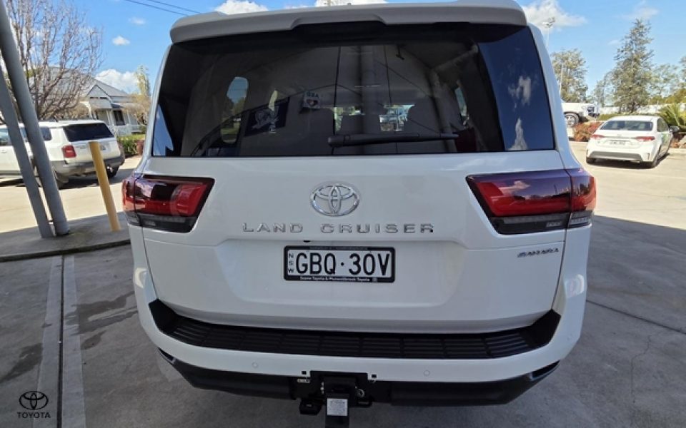 2026 Toyota Landcruiser Sahara