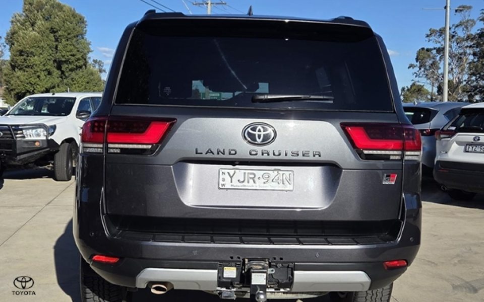 2022 Toyota Landcruiser GR Sport