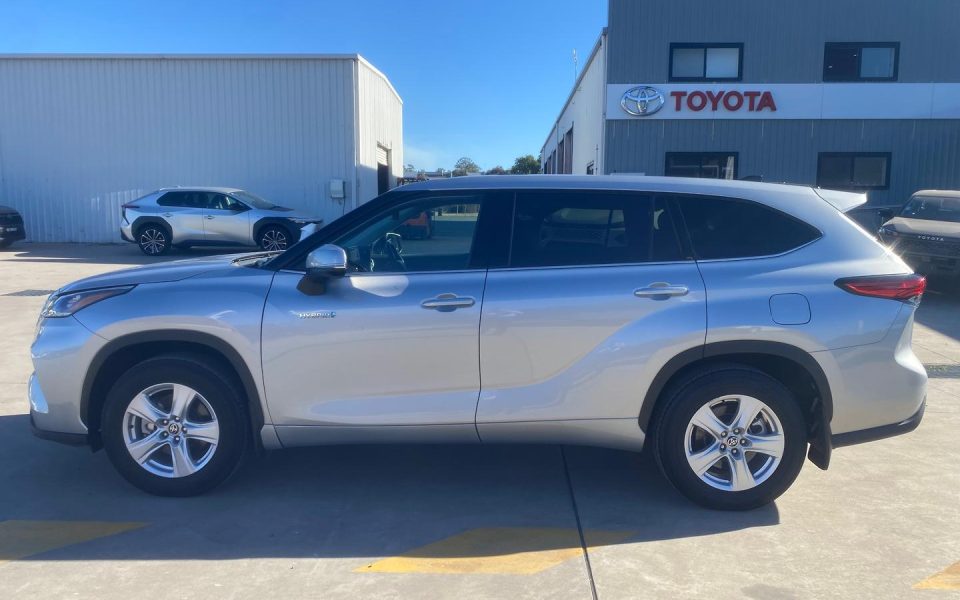2022 Toyota Kluger Hybrid GX AWD