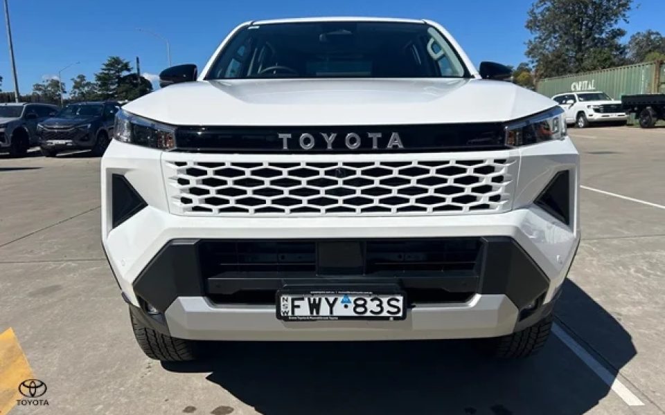 2026 Toyota Hilux SR 48V