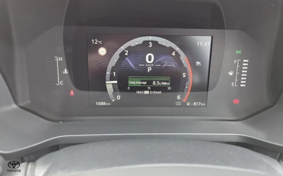 2026 Toyota Hilux SR 48V