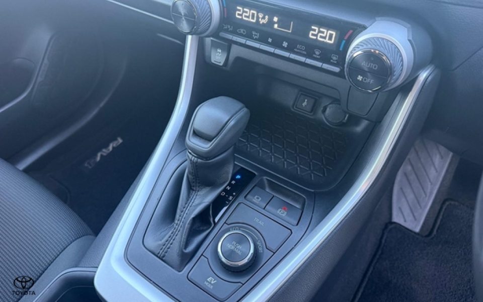 2022 Toyota RAV4 GX