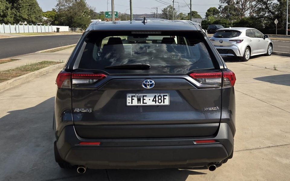 2022 Toyota RAV4 GX-2WD