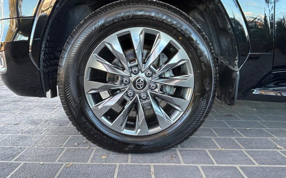 2021 Toyota Landcruiser Sahara ZX