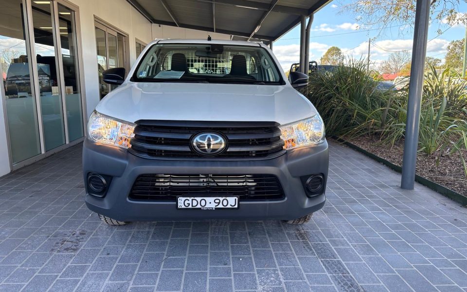 2021 Toyota Hilux 4x2 Workmate