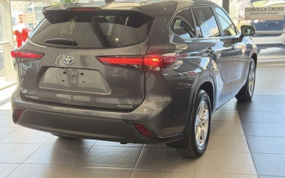 2022 Toyota Kluger Hybrid GX AWD