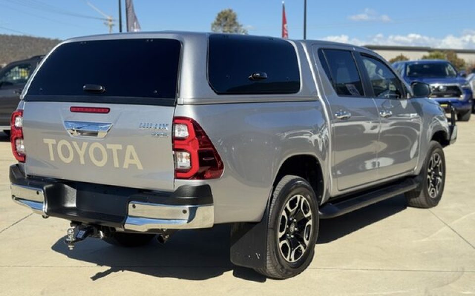 2023 Toyota Hilux 4x4 SR5
