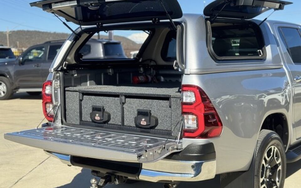 2023 Toyota Hilux 4x4 SR5