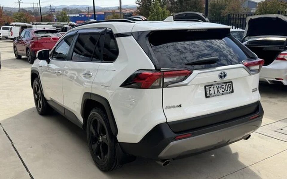 2020 Toyota RAV4 Hybrid Cruiser-AWD