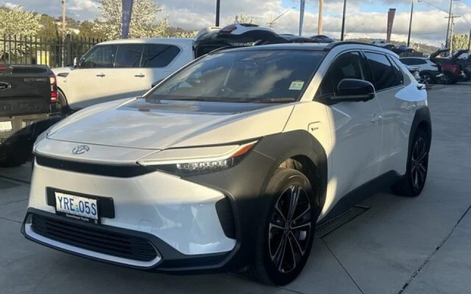 2024 Toyota bZ4x Standard AWD