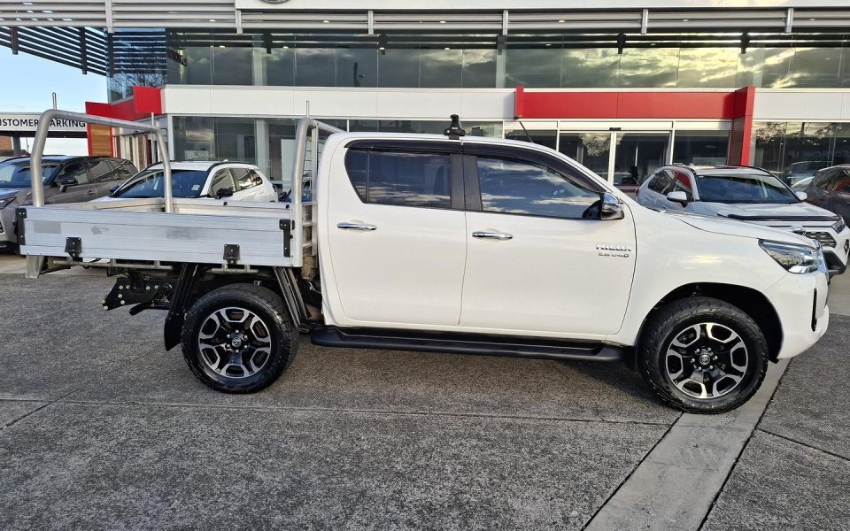 2021 Toyota Hilux SR5