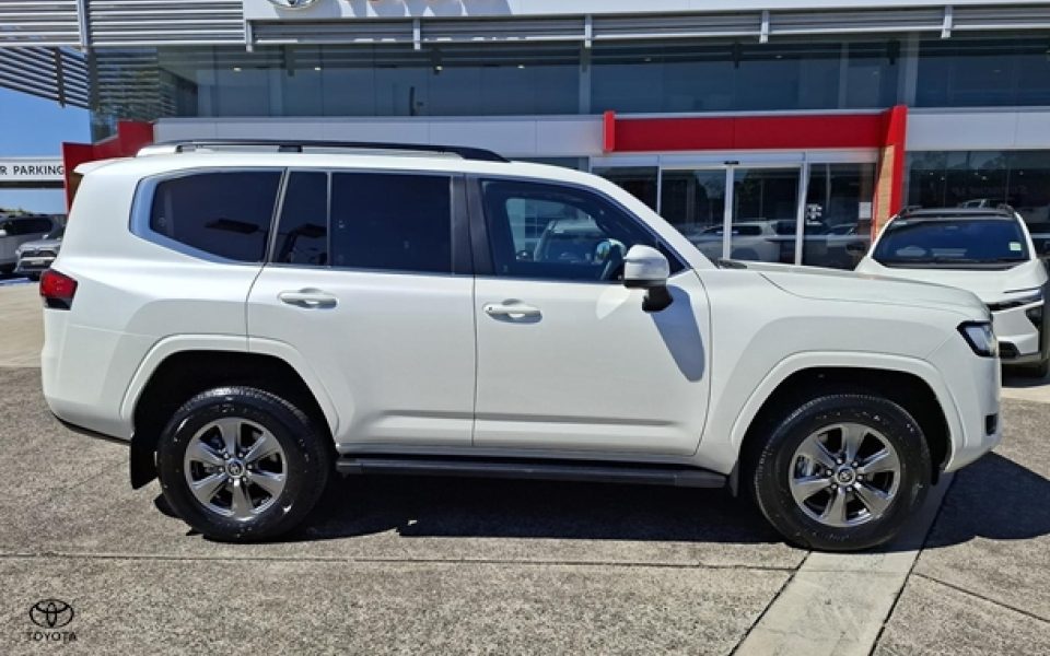 2026 Toyota Landcruiser VX