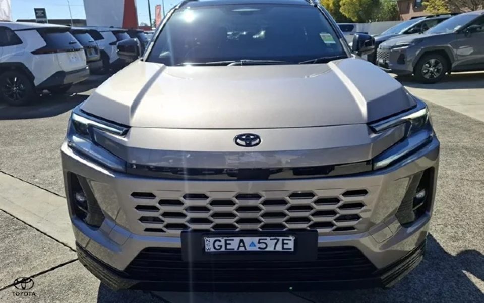 2026 Toyota RAV4 XSE