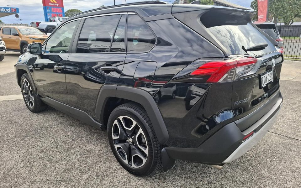 2020 Toyota RAV4 Edge AWD