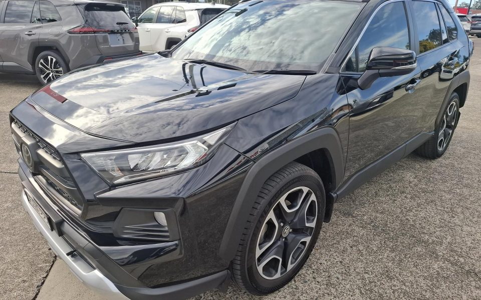 2020 Toyota RAV4 Edge AWD