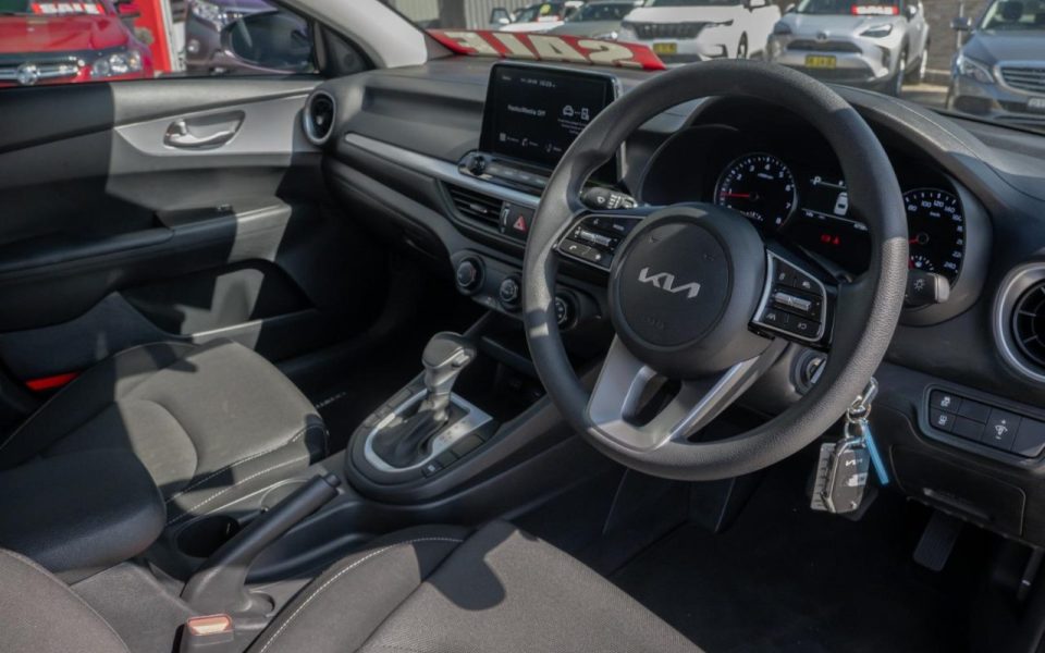 2024 KIA CERATO S