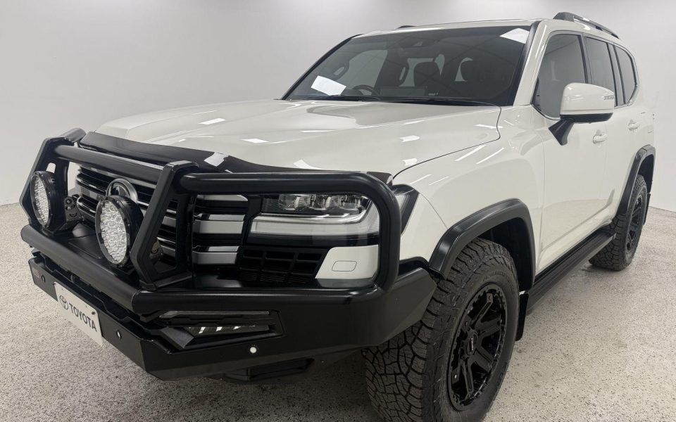 2023 Toyota Landcruiser VX