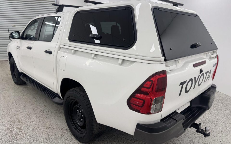 2019 Toyota Hilux SR