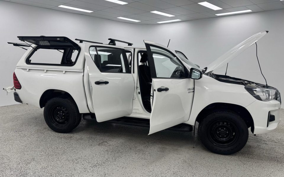 2019 Toyota Hilux SR