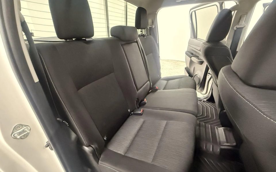2023 Toyota Hilux SR