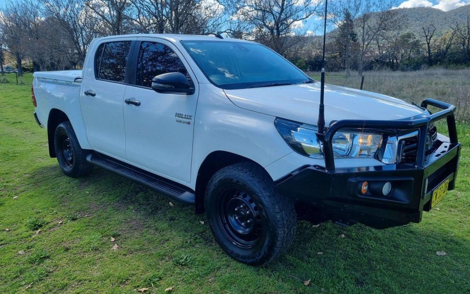 2019 Toyota Hilux 4x4 SR