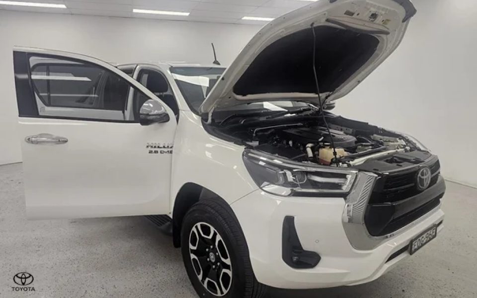 2021 Toyota Hilux SR5