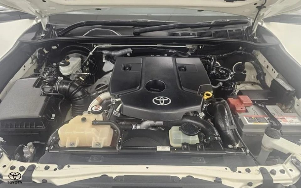 2021 Toyota Hilux SR5
