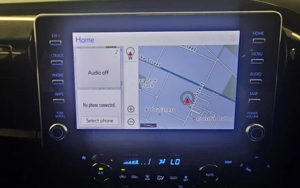 2021 Toyota Hilux SR5