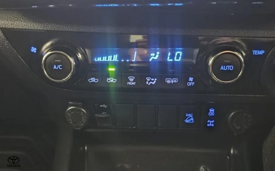 2021 Toyota Hilux SR5