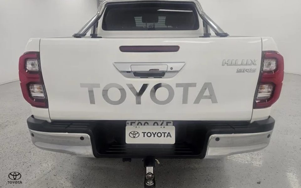 2021 Toyota Hilux SR5