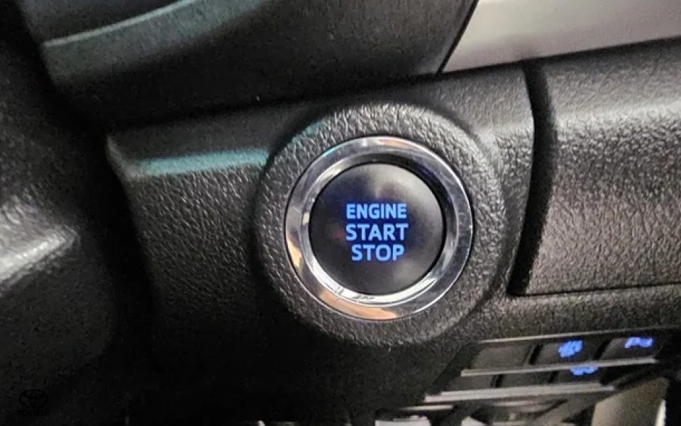 2021 Toyota Hilux SR5