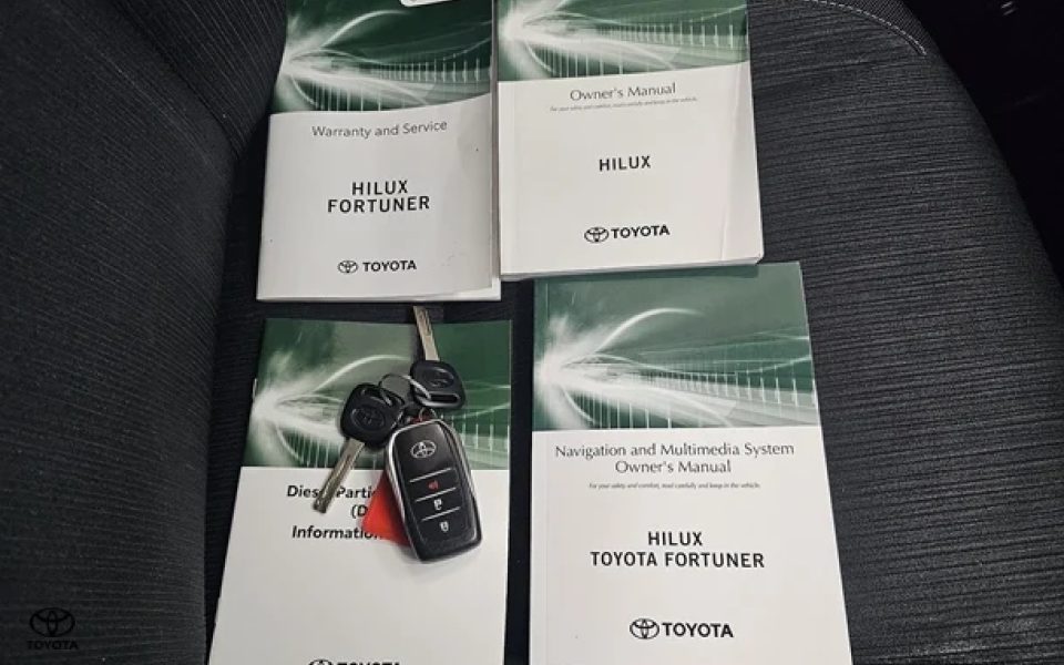 2021 Toyota Hilux SR5