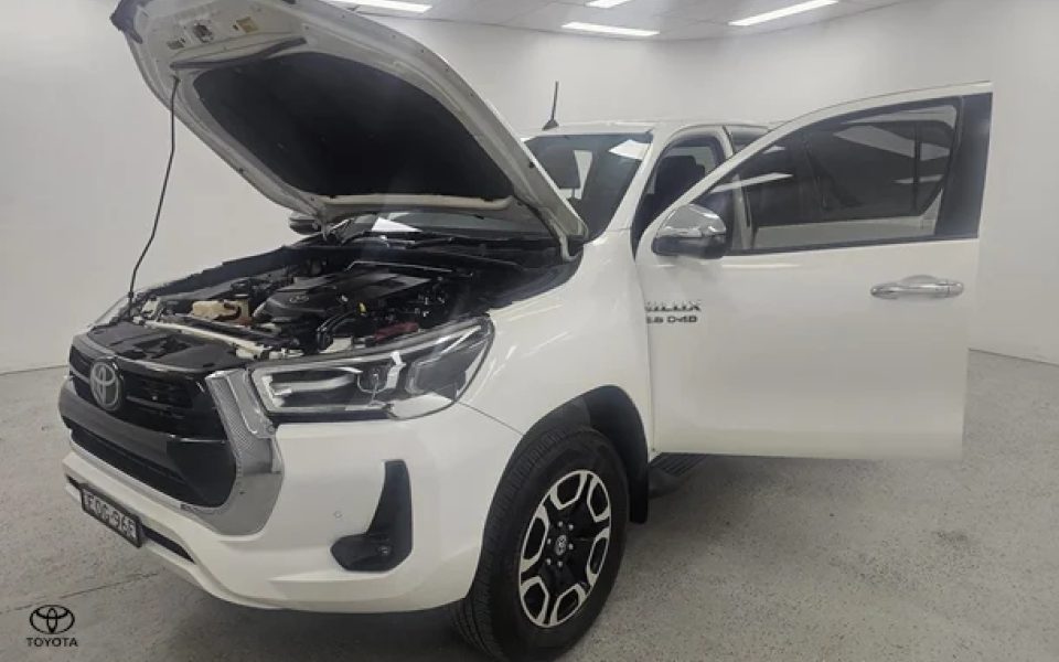 2021 Toyota Hilux SR5
