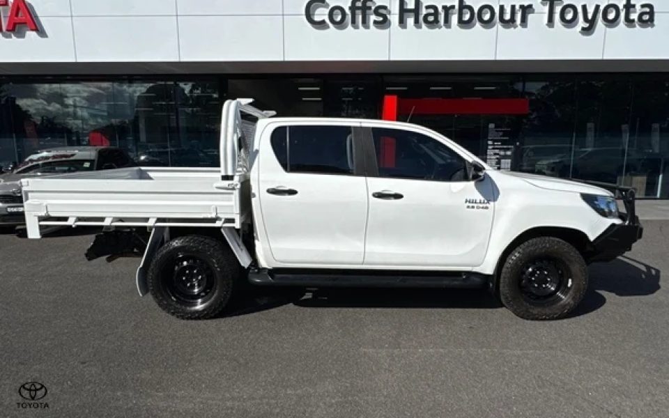 2019 Toyota Hilux SR
