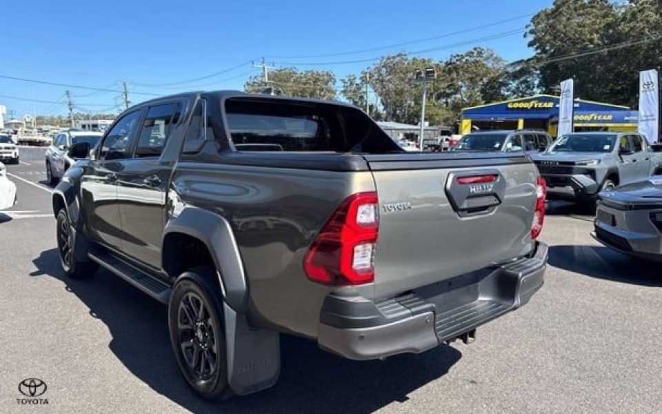 2023 Toyota Hilux Rogue