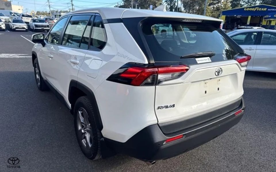 2023 Toyota RAV4 GX