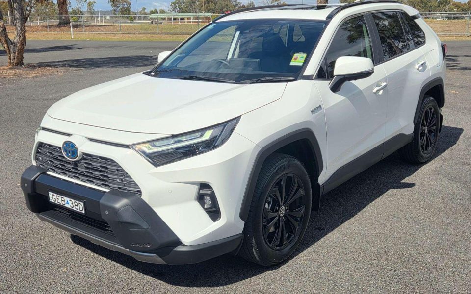 2024 Toyota RAV4 Hybrid Cruiser 2WD