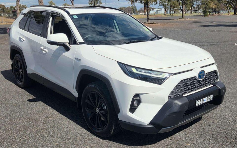2024 Toyota RAV4 Hybrid Cruiser 2WD