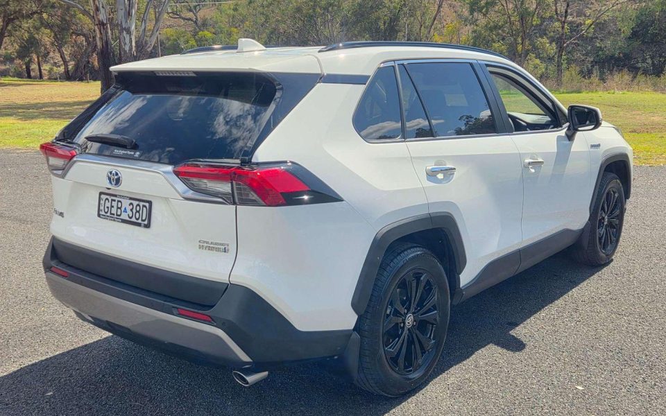 2024 Toyota RAV4 Hybrid Cruiser 2WD