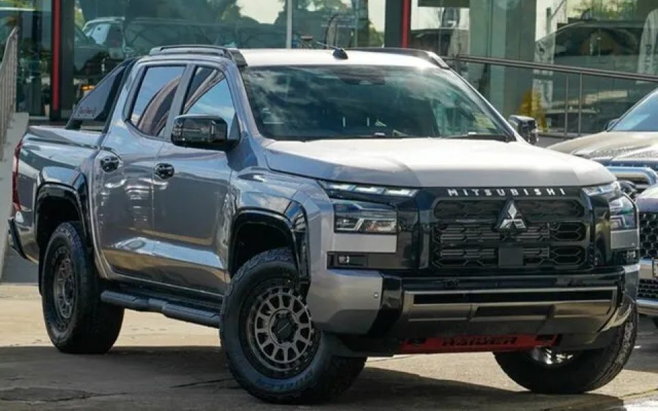 2026 Mitsubishi Triton MV MY26 Raider Pick-up Double Cab 4X4 Blade Silver 6 Speed Sports Automatic