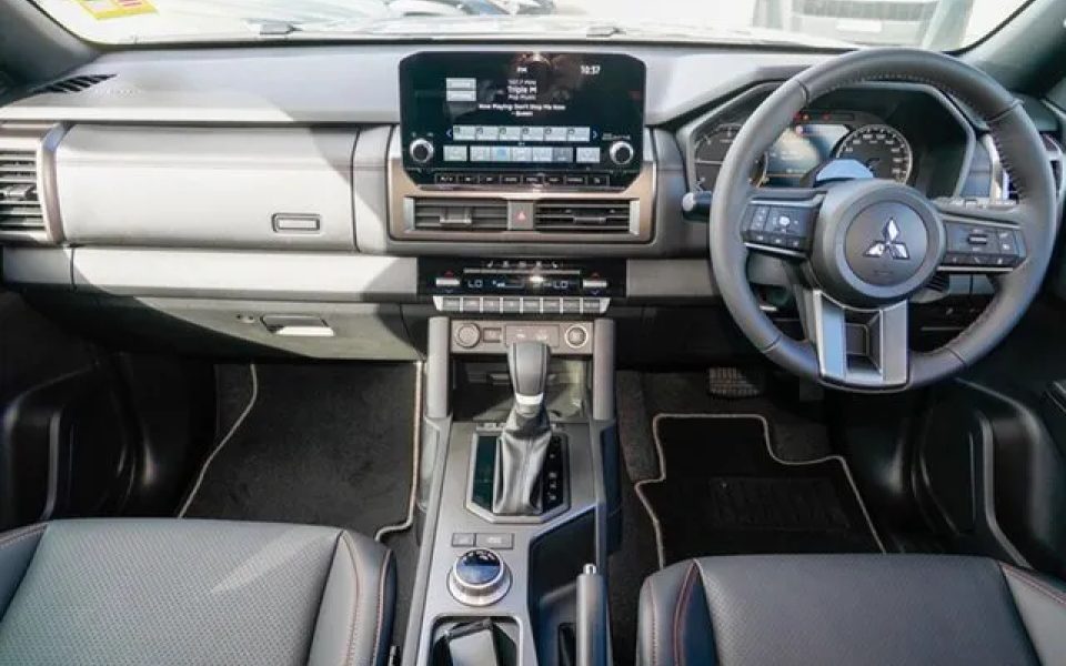 2026 Mitsubishi Triton MV MY26 Raider Pick-up Double Cab 4X4 Blade Silver 6 Speed Sports Automatic