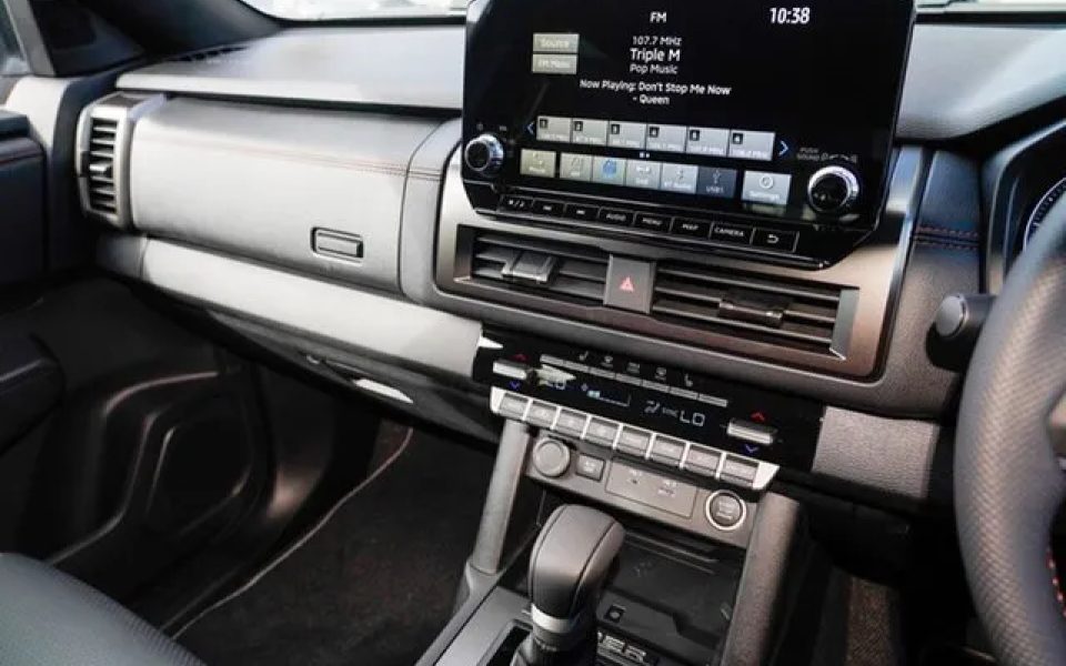 2026 Mitsubishi Triton MV MY26 Raider Pick-up Double Cab 4X4 Blade Silver 6 Speed Sports Automatic